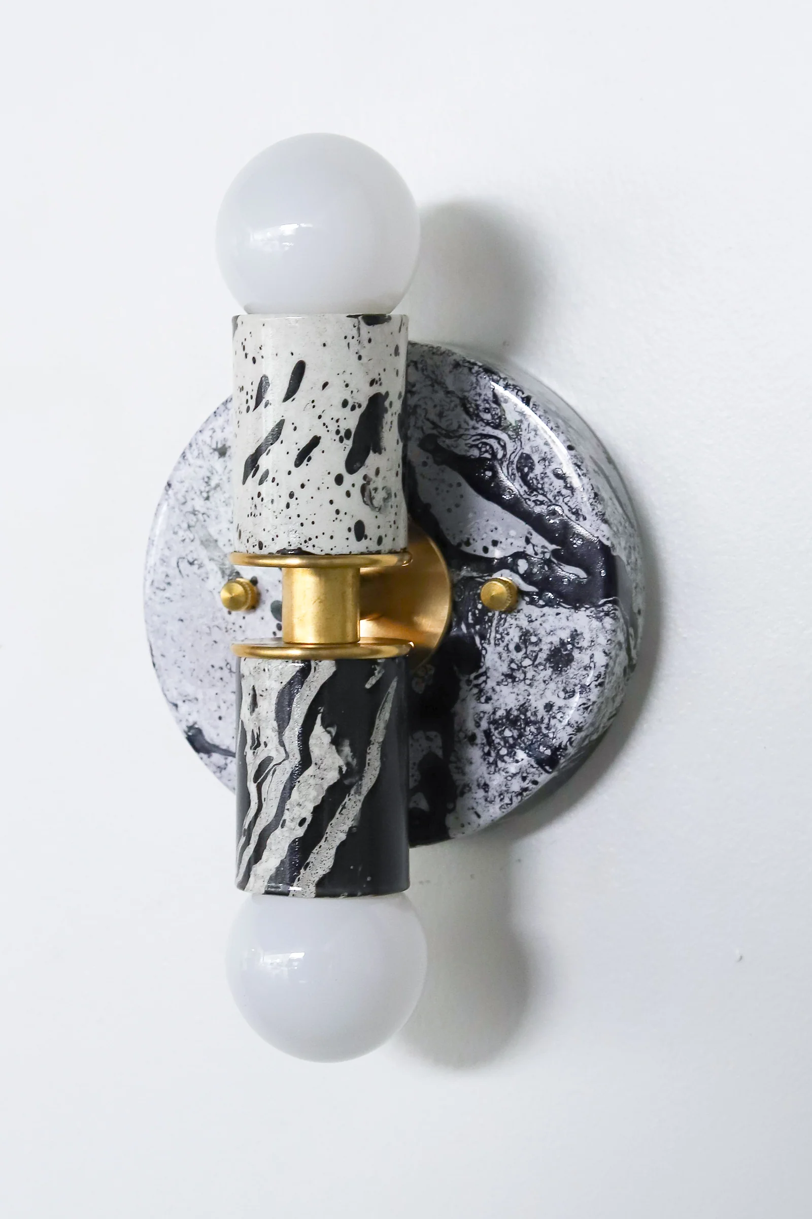 Black & White Marbled Small Thalia Sconce - Image 10