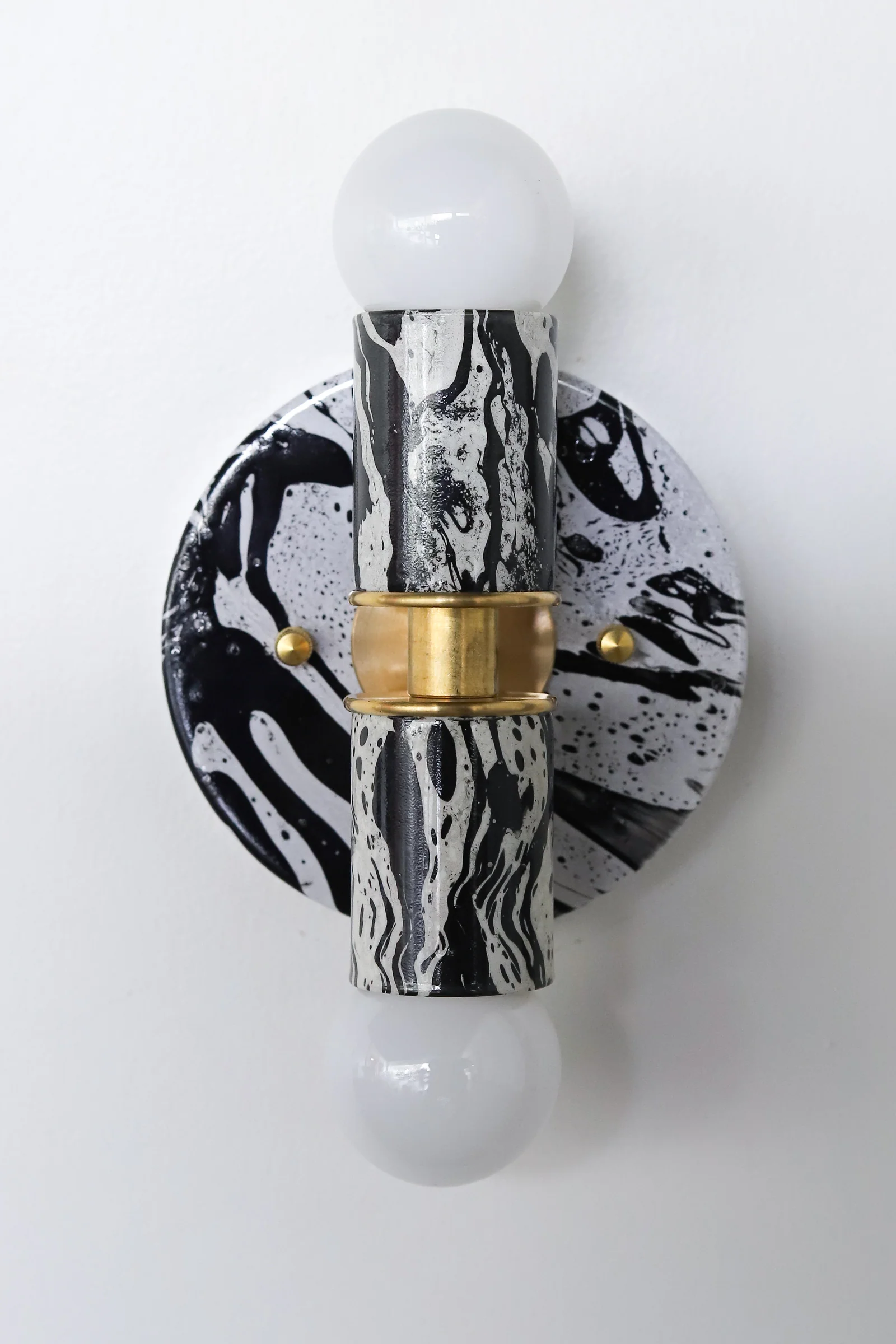Black & White Marbled Small Thalia Sconce - Image 12
