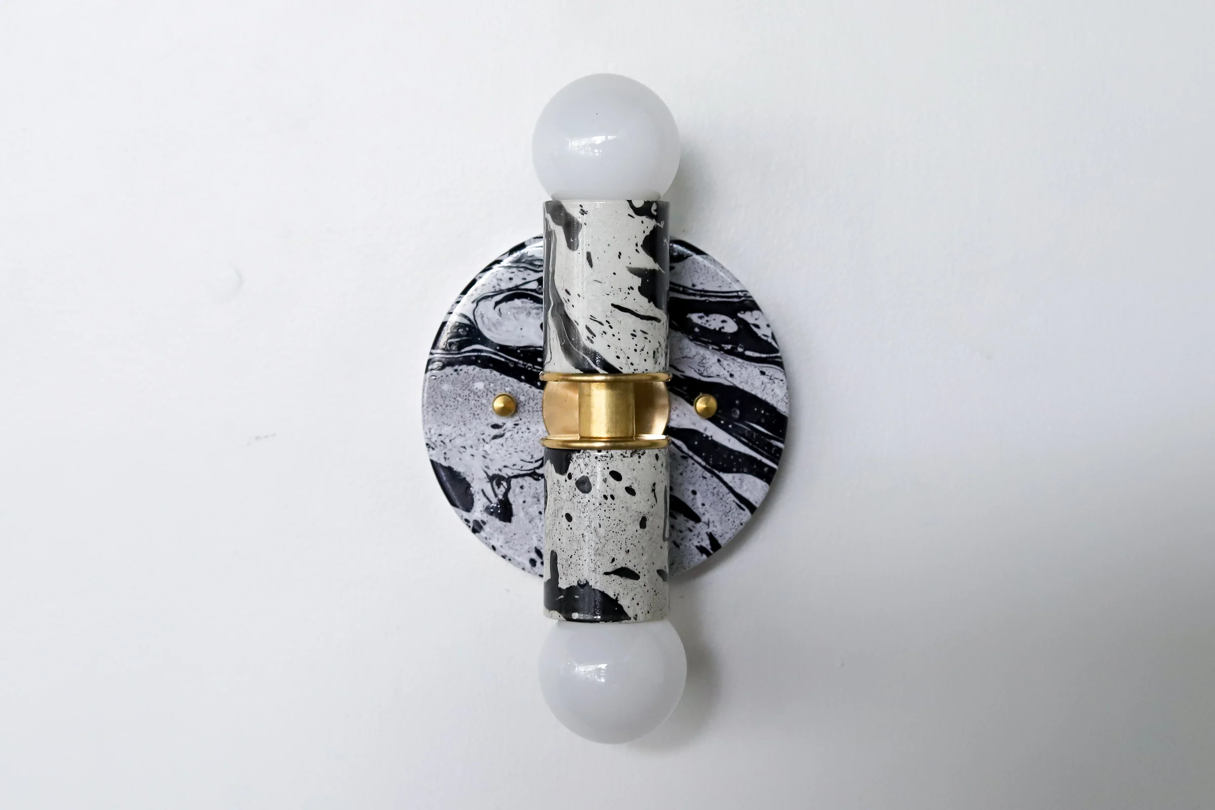 Black & White Marbled Small Thalia Sconce - Image 17