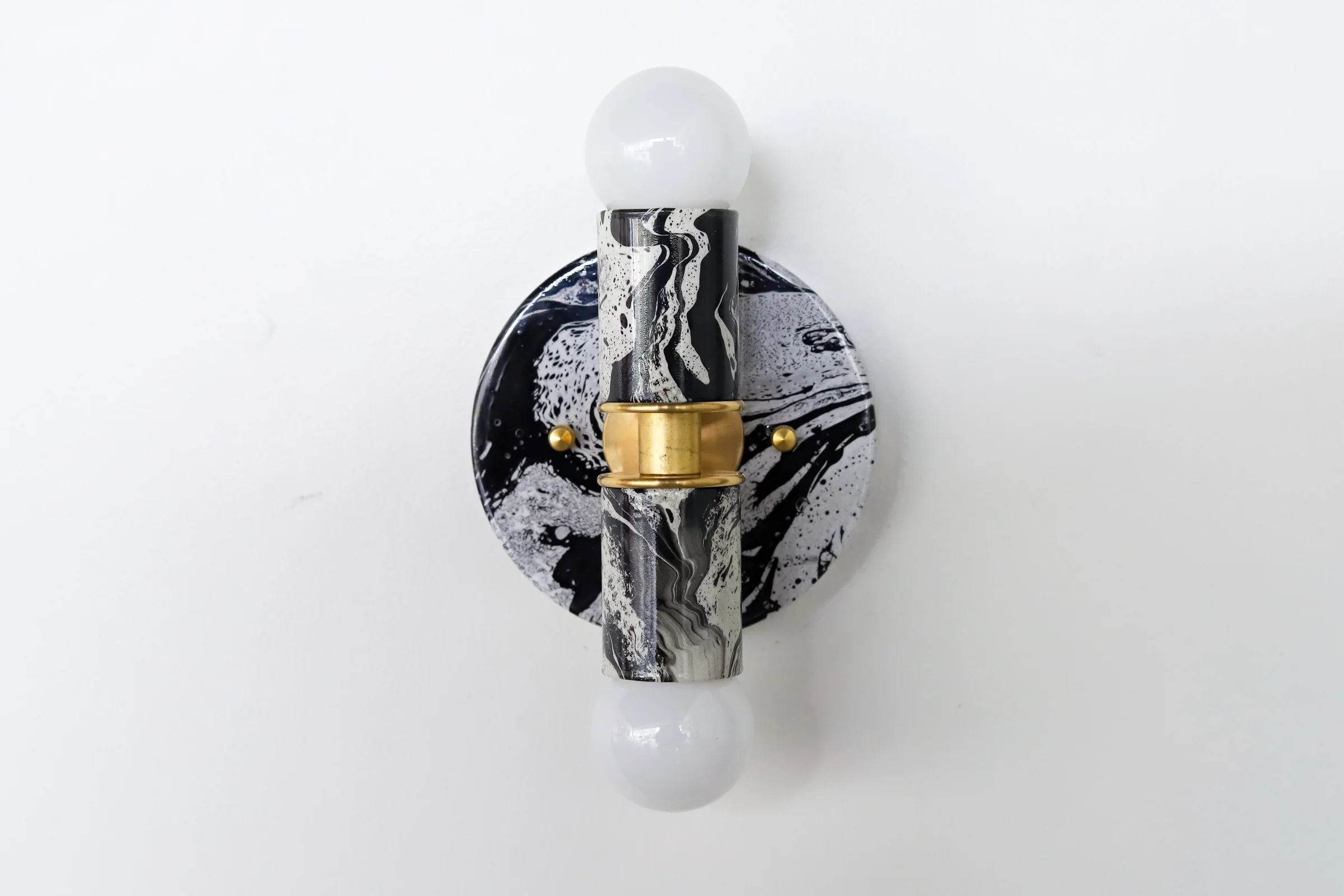 Black & White Marbled Small Thalia Sconce - Image 6