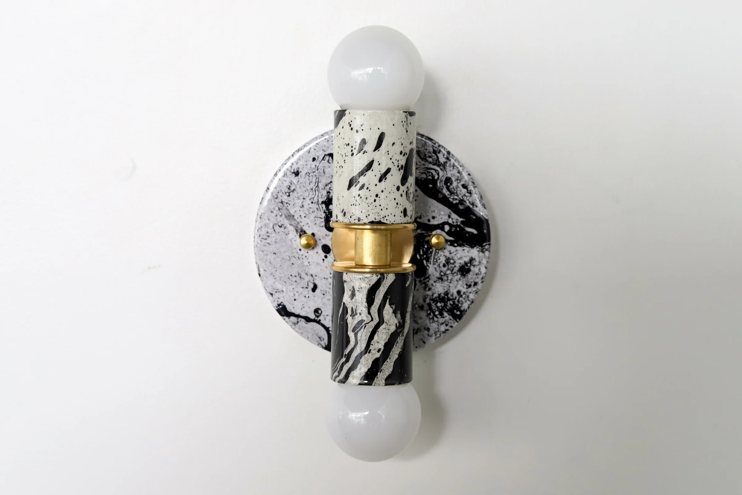 Black & White Marbled Small Thalia Sconce - Image 8