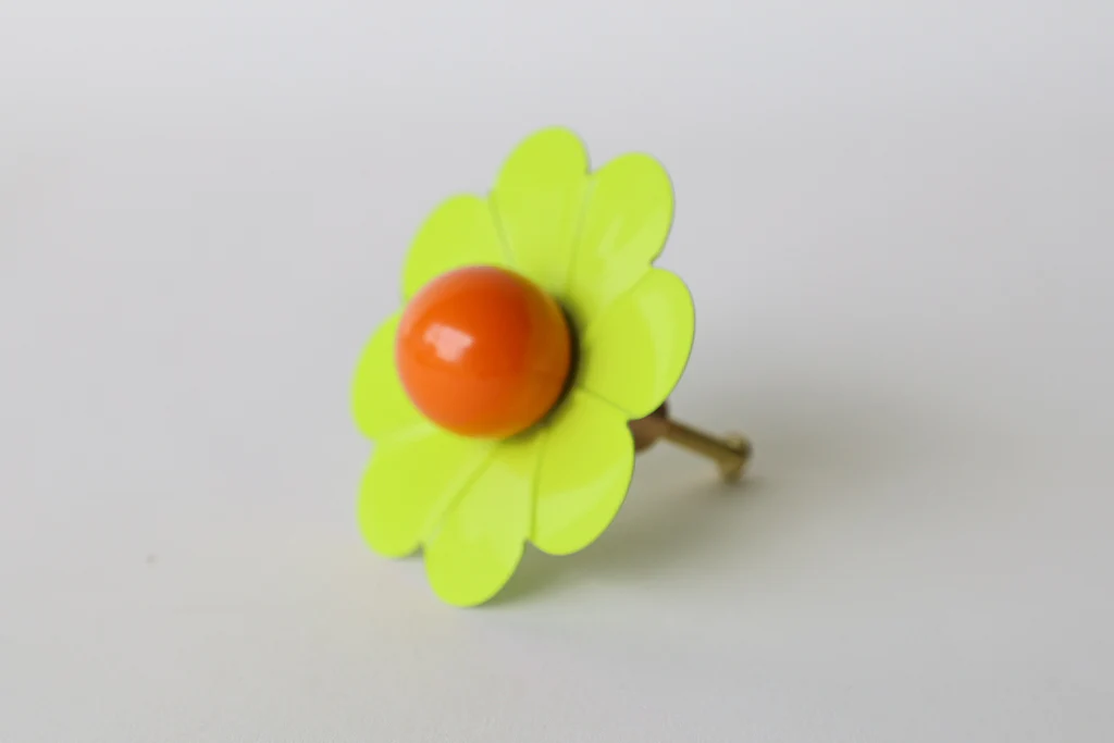 Daisy Drawer Pull with a Ball - Image 101