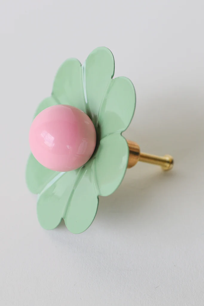 Daisy Drawer Pull with a Ball - Image 102