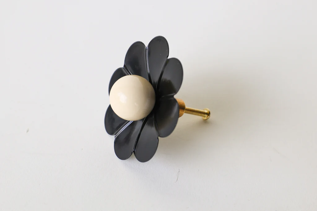 Daisy Drawer Pull with a Ball - Image 113