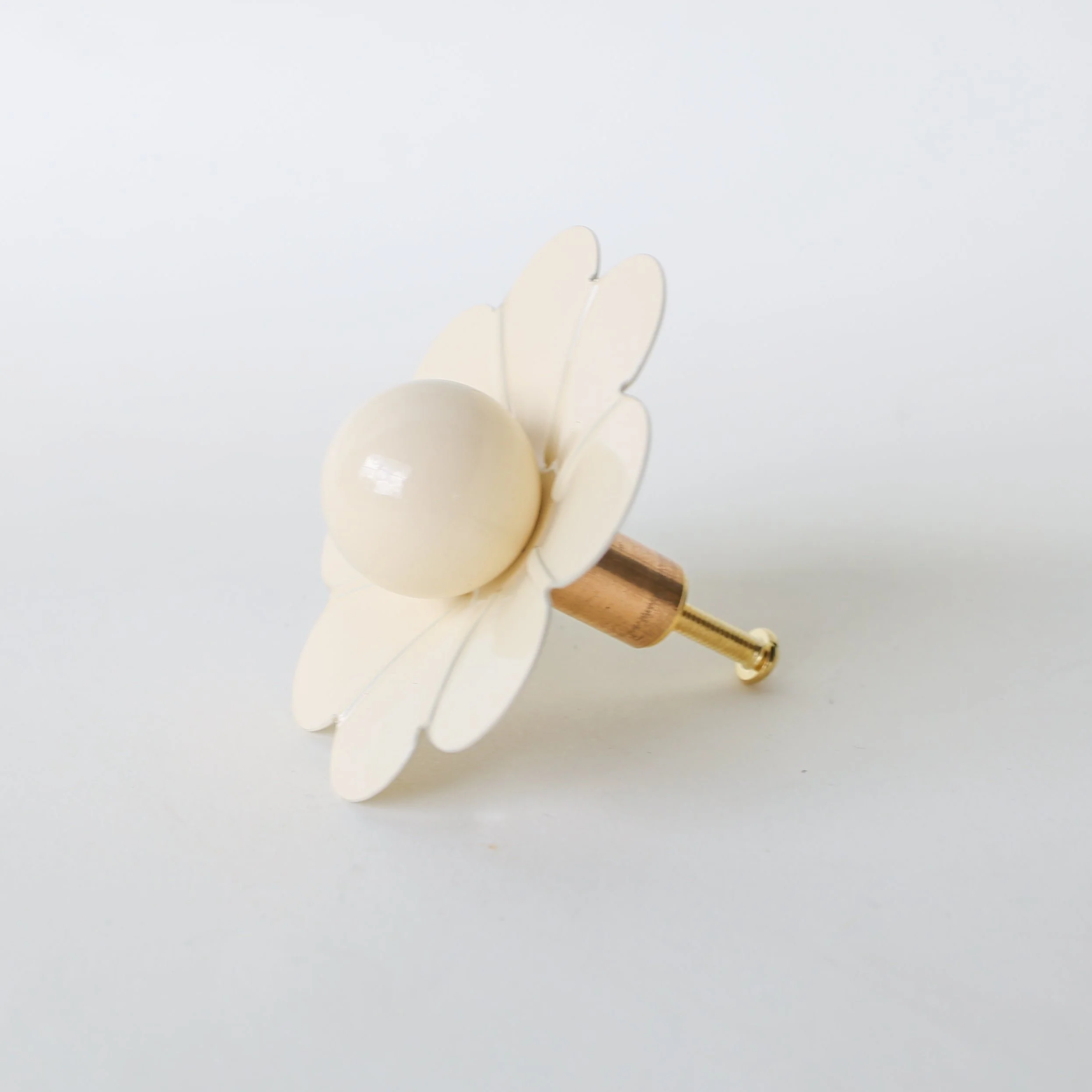 Daisy Drawer Pull with a Ball - Image 28