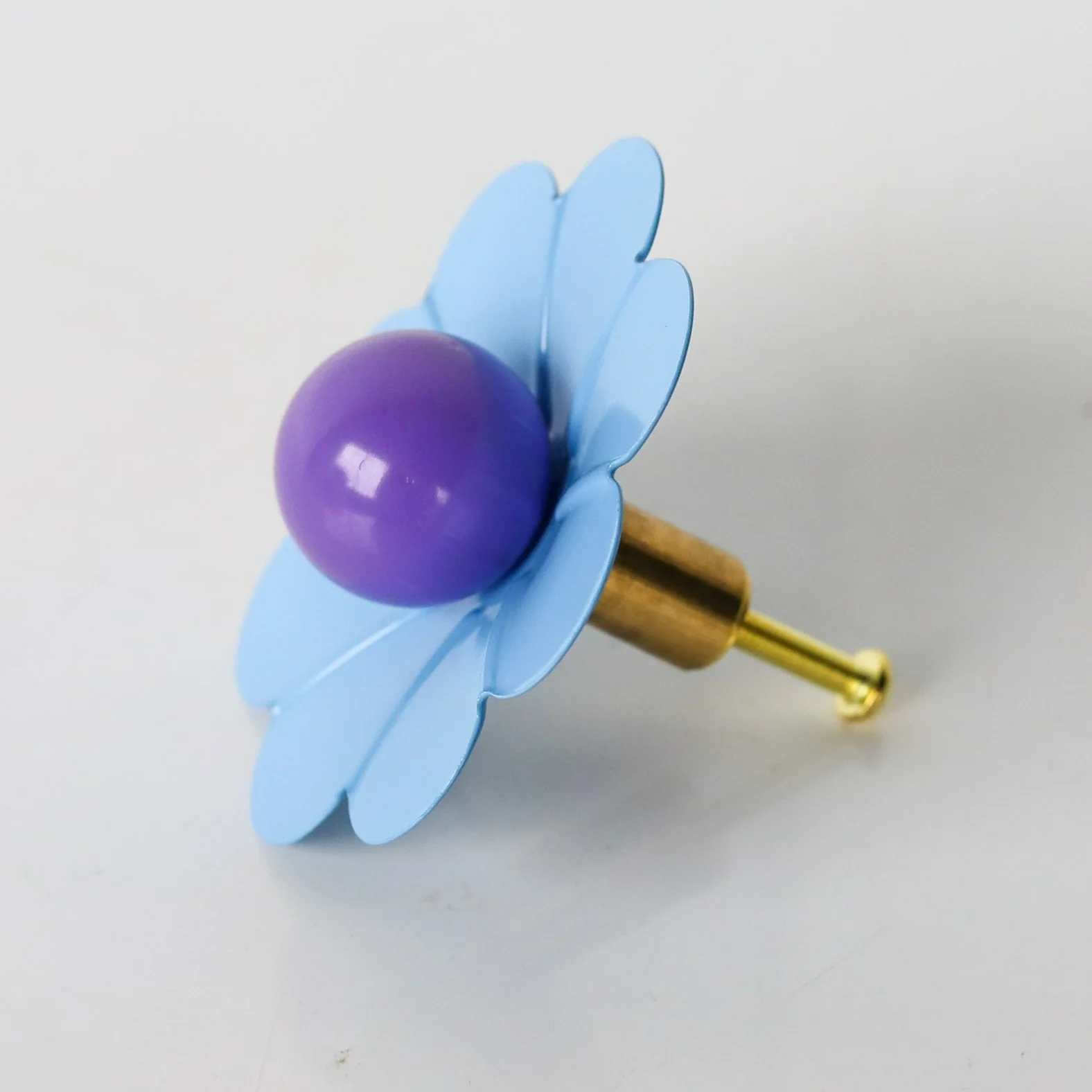 Daisy Drawer Pull with a Ball - Image 9