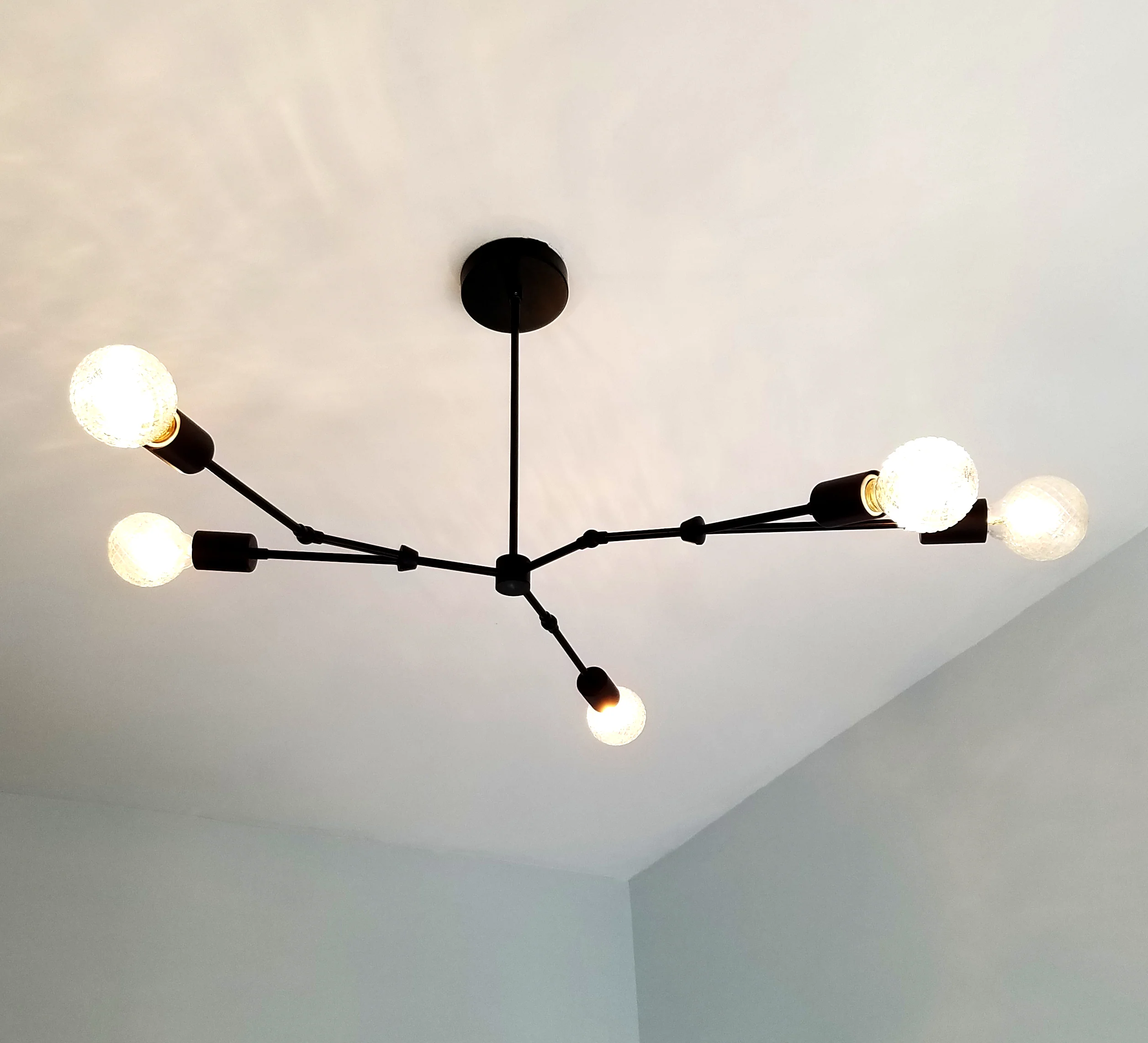 Linden Chandelier: Modern 5-light Asymmetric Chandelier - Image 4