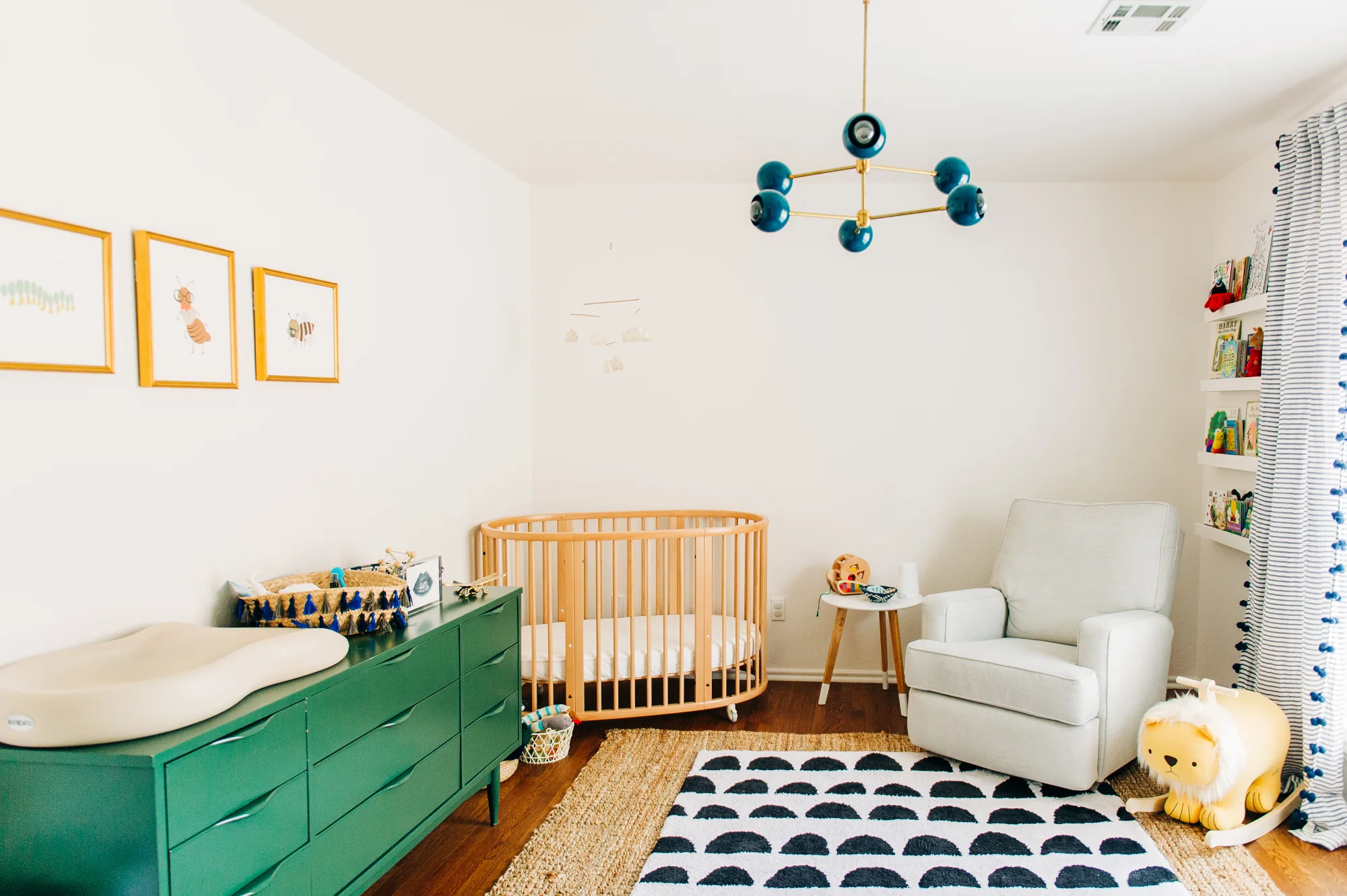 Loa-Annunciation Chandelier - Image 25