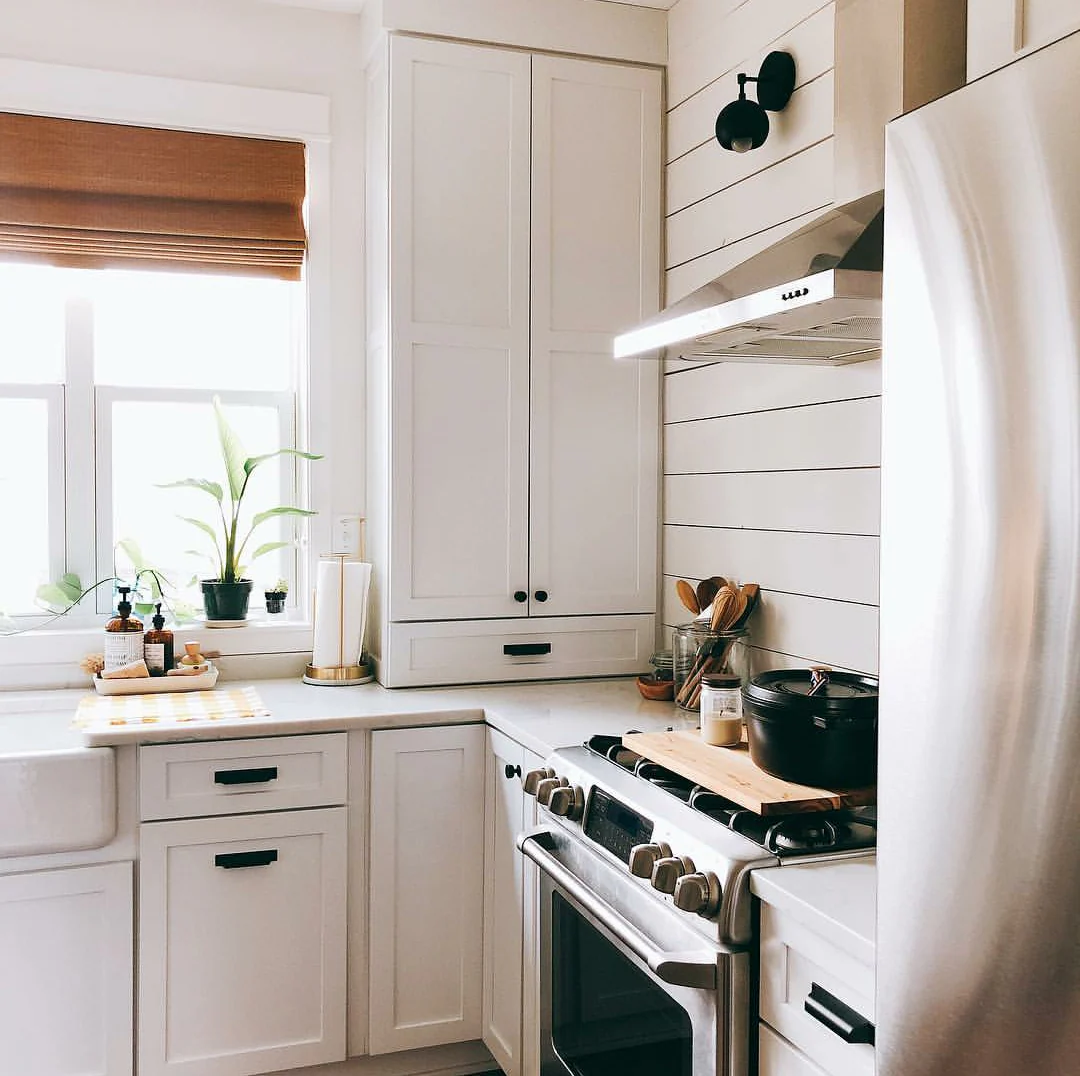 Loa Sconce with Matte Black Shade - Image 17