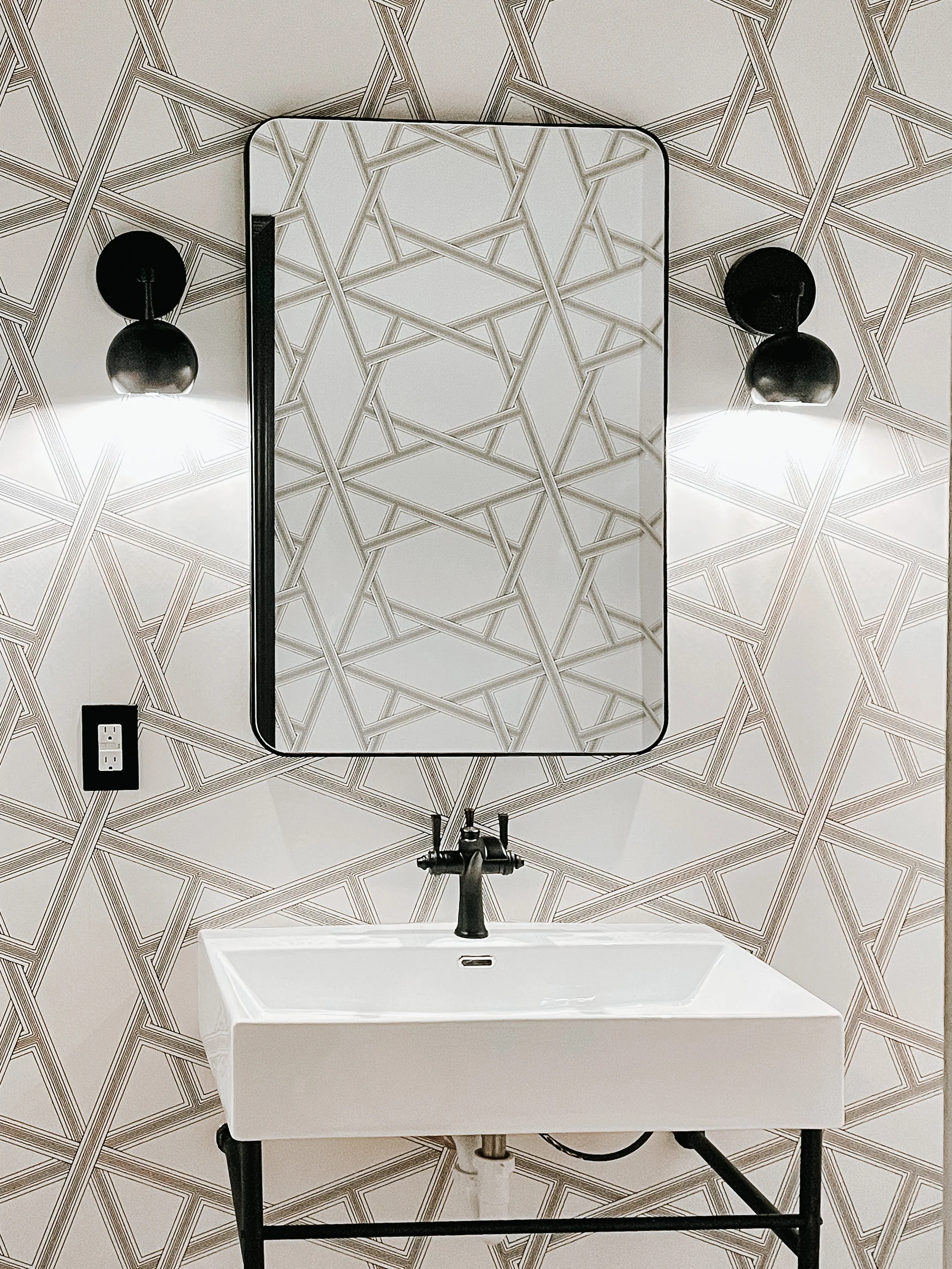 Loa Sconce with Matte Black Shade - Image 19