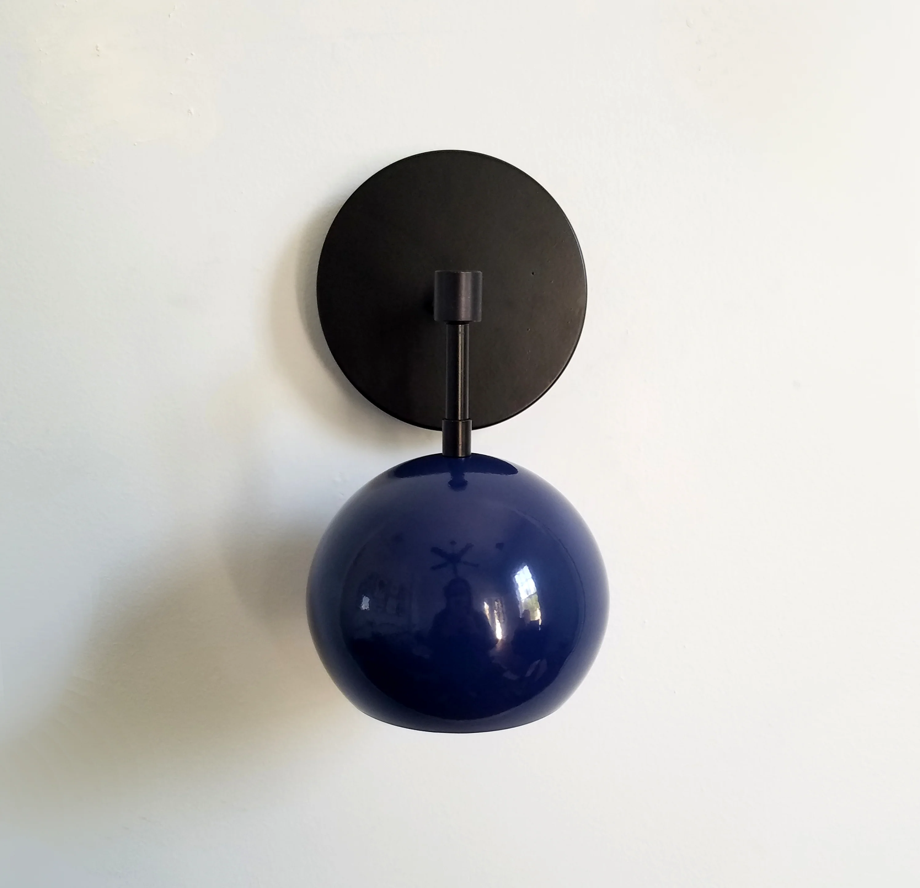 Loa Sconce with Navy Shade - Image 10