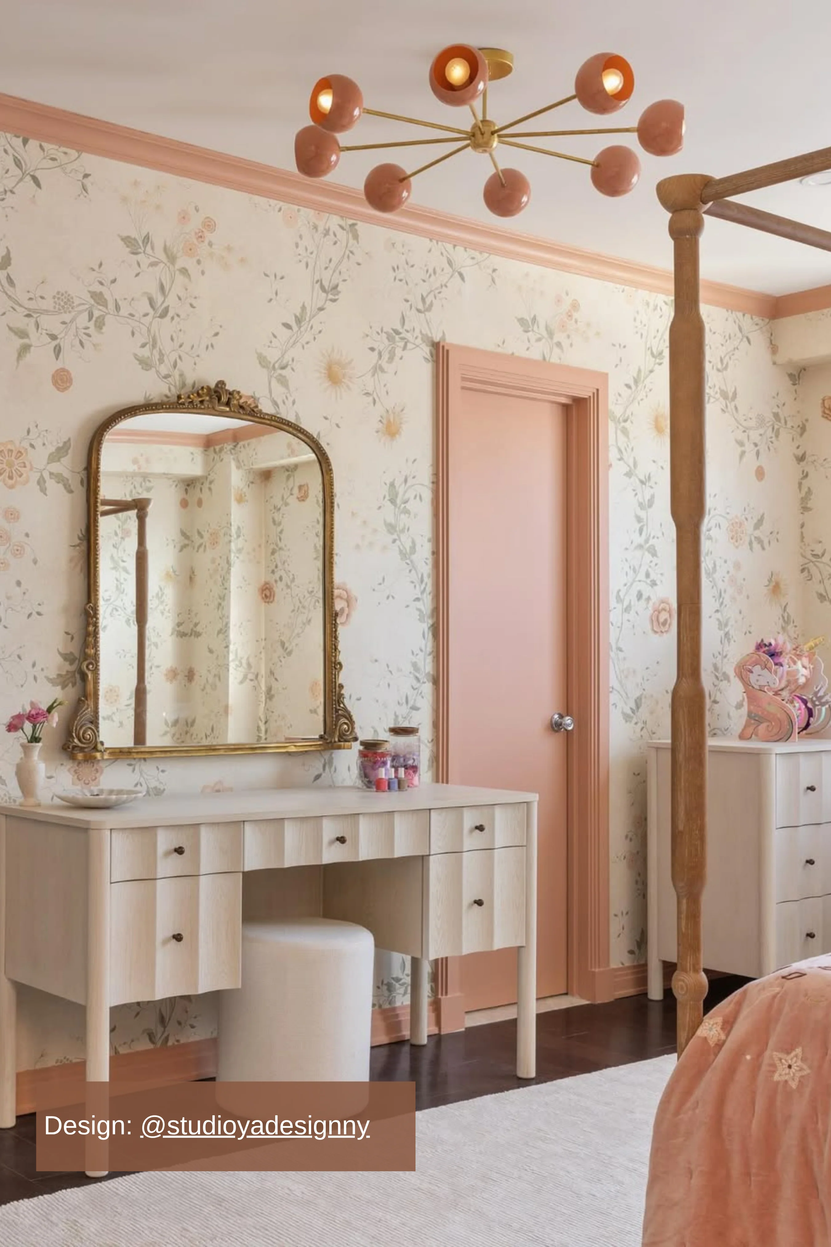 Monochromatic Arcenciel Chandelier - Image 32