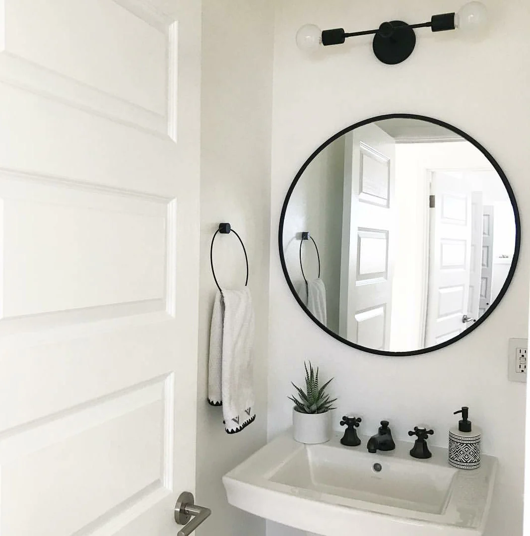 Public Belt Sconce - Image 3