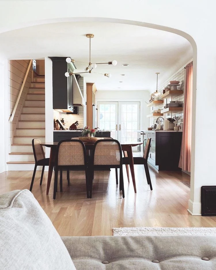 Annunciation Chandelier - Image 3